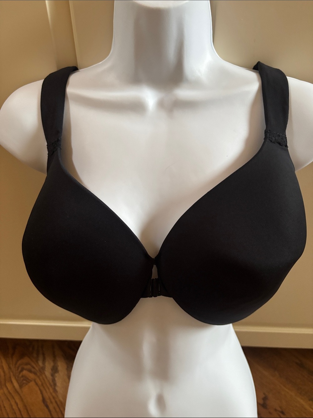 SPANX Bra-llelujah! Black Molded Front Closure molded Bra with Racerback